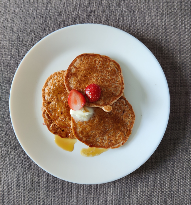 strawberry-oat-pancakes